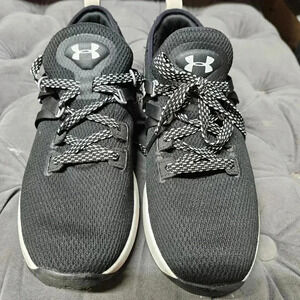 Under Armour Women's Size 7.5 Athletic Shoe